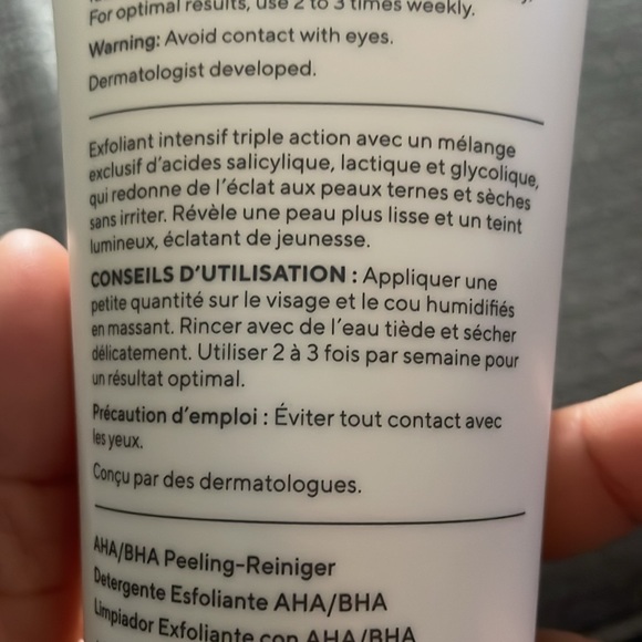 Murad Hydration Aha/BHA Exfoliating Cleanser - Picture 8 of 10